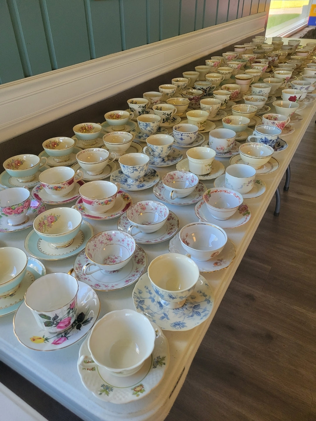 Vintage Teacup & Saucer Rental